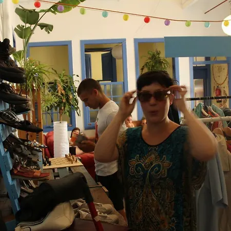 Tropical House אכסניה